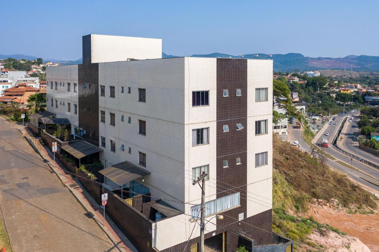 Ville De Montagne Hotel Brumadinho Bagian luar foto