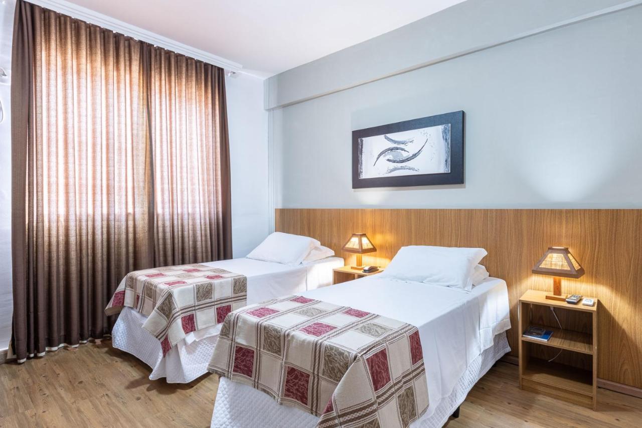 Ville De Montagne Hotel Brumadinho Bagian luar foto