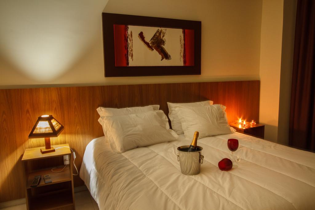 Ville De Montagne Hotel Brumadinho Bagian luar foto