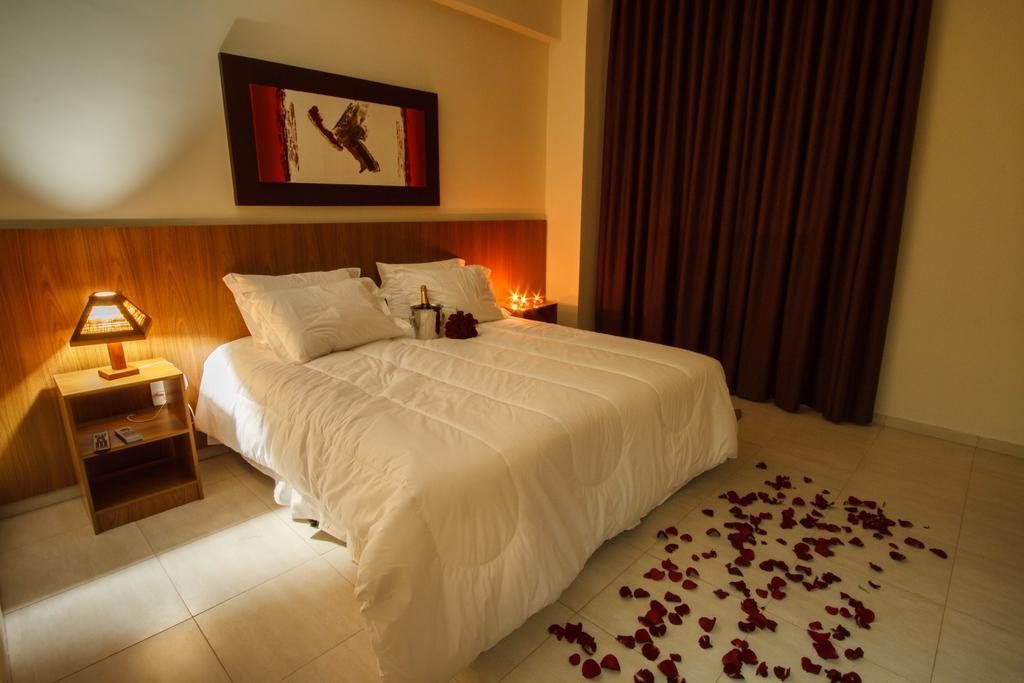 Ville De Montagne Hotel Brumadinho Bagian luar foto